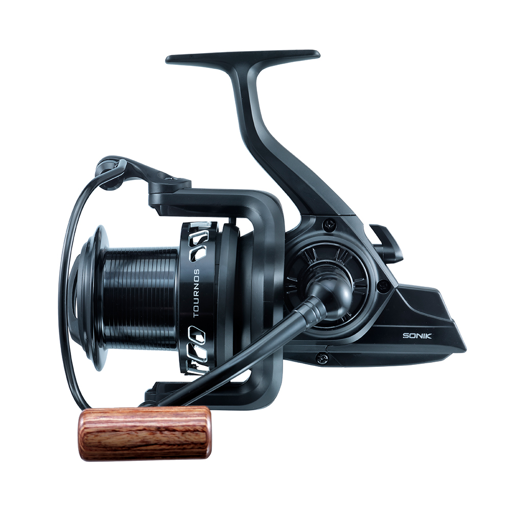 new in box Sonik Tournos 8000 spinning reel with spare spool 